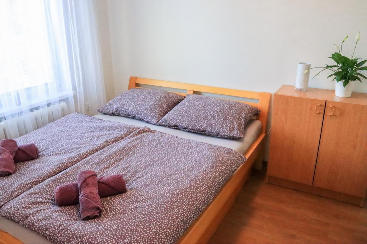 Pohodlny Apartman S Ptaci Zahradou Uherské Hradiště Kültér fotó